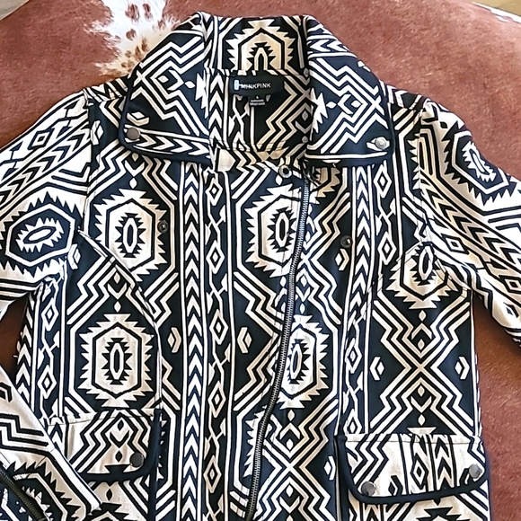 MINKPINK Geometric Pattern Zip Coat Size Small - Picture 2 of 14